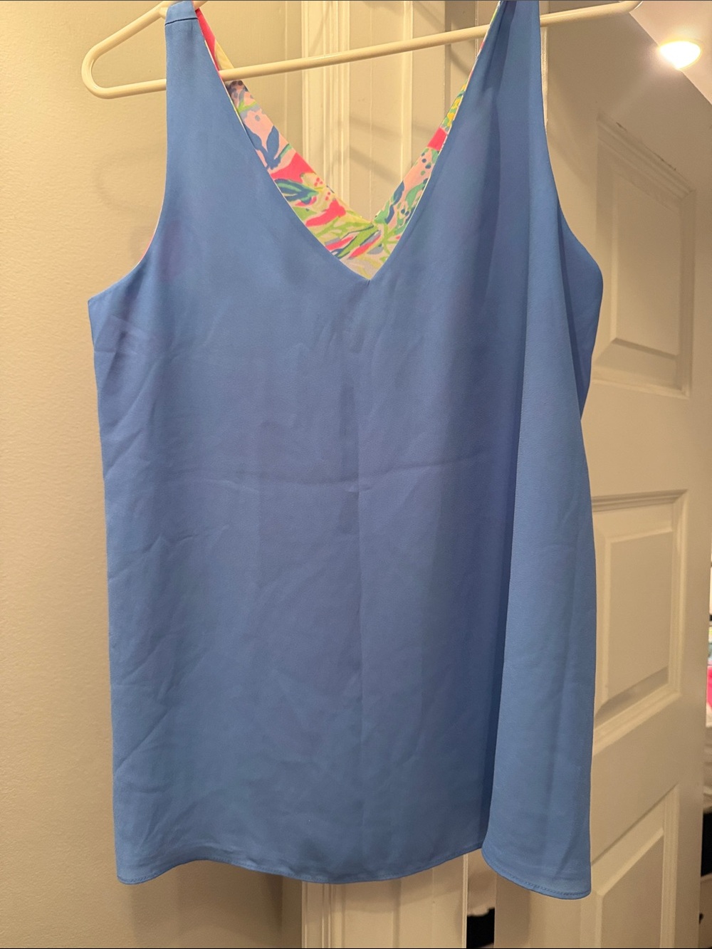 Lilly Pulitzer Hot Pink Tropical Floral Reversible V-Neck Tank - Picture 3 of 3